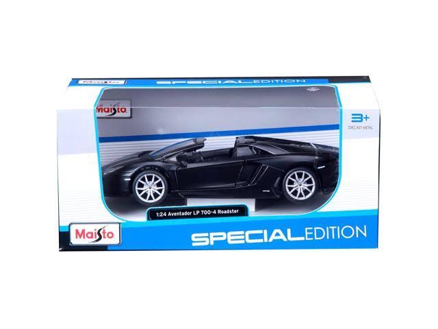 Die Cast Vehicle (1:24 Scale) J8046