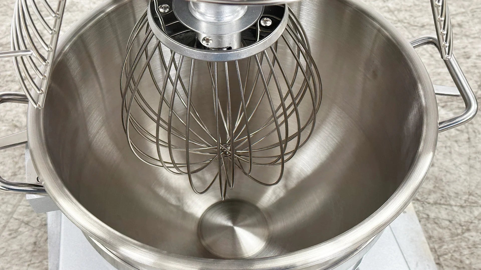 30Qt Commercial Dough Mixer 1500W Electric Food Mixer with 3 Speed A22158