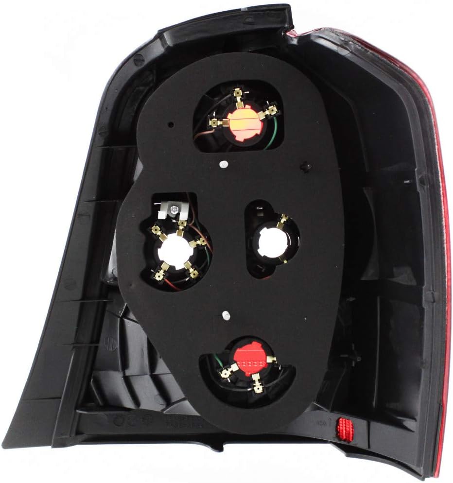 Passenger Side Tail Light Assembly for 2004-2007 Toyota Highlander O39942