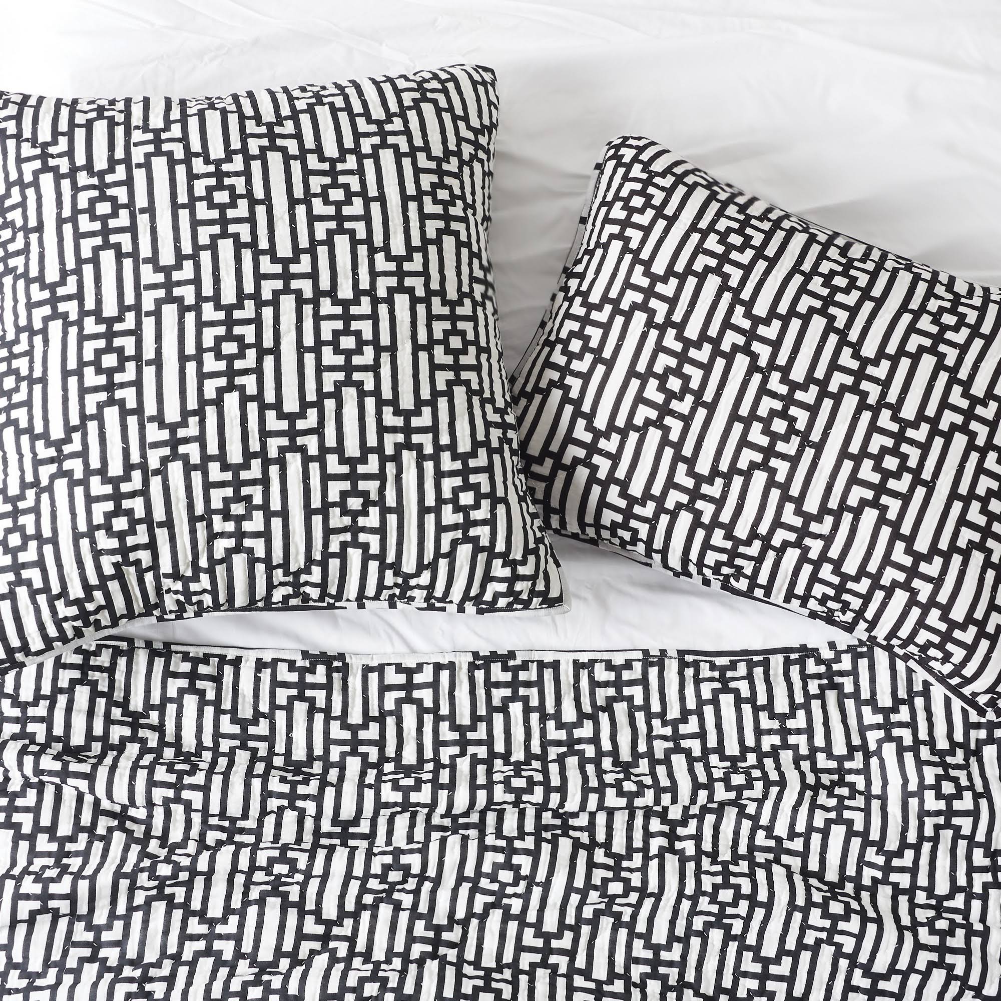 Twin Quilt V93549