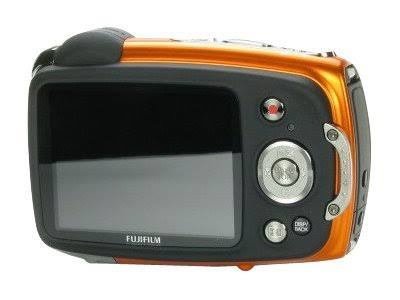 Compact 14.2 MP Digital Camera with 5x Optical Zoom G97185