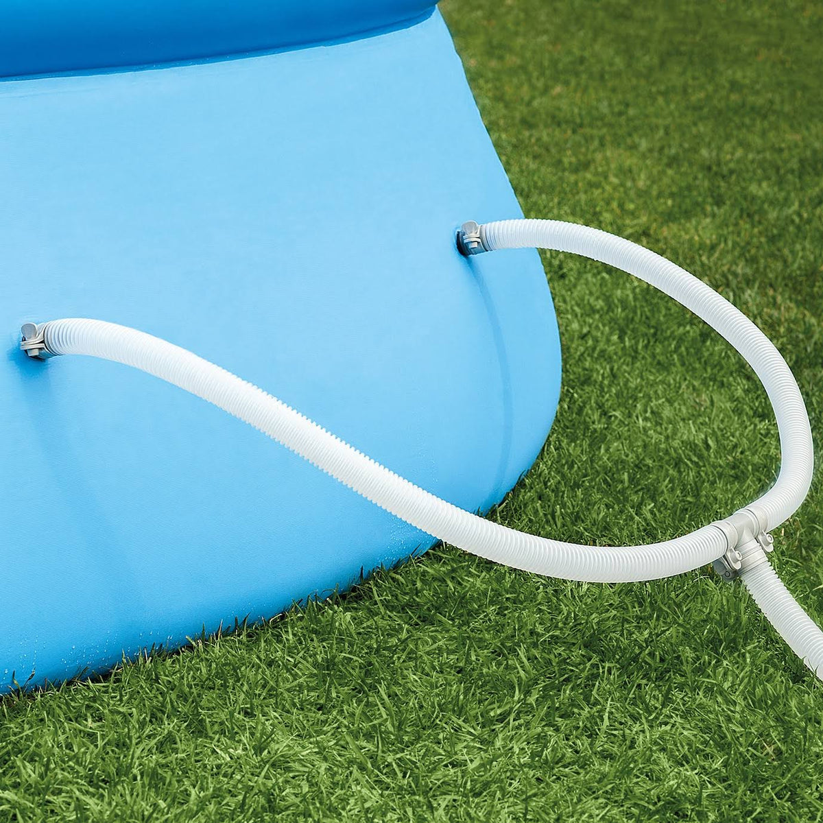8 ft Pool with Filter Pump and Pool Cover B977