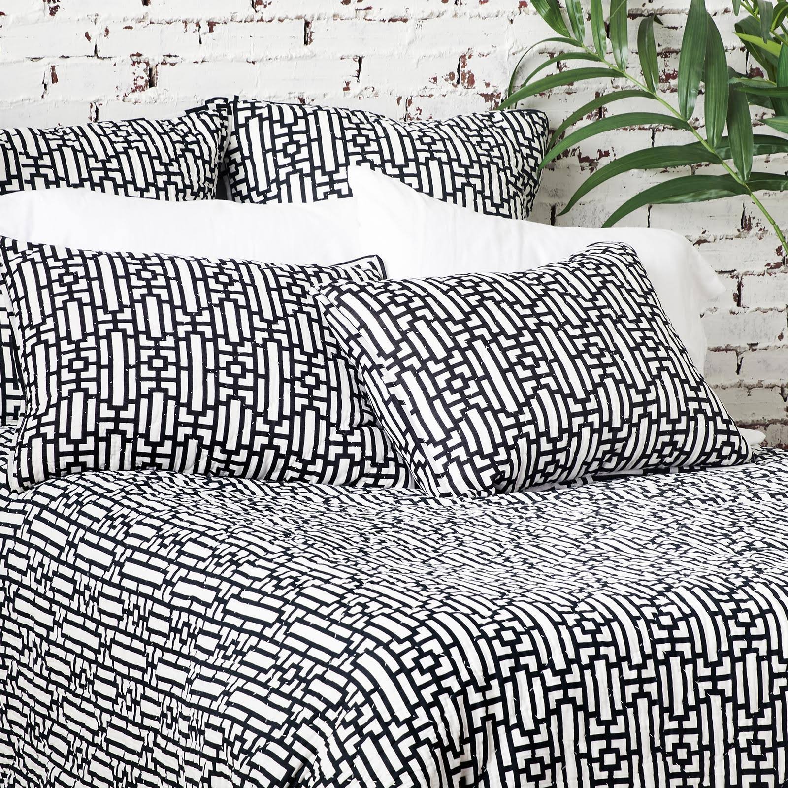 Twin Quilt V93549