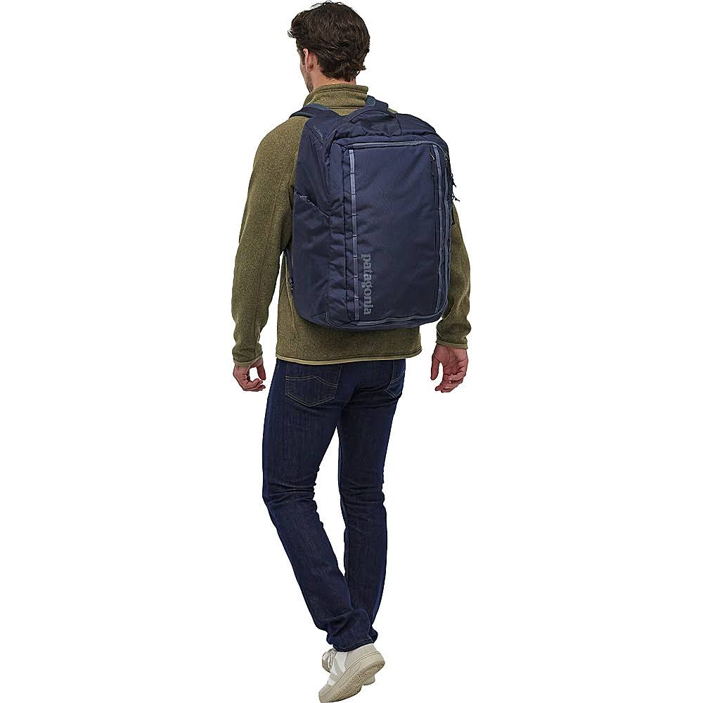 Black 45L Travel Pack D1945