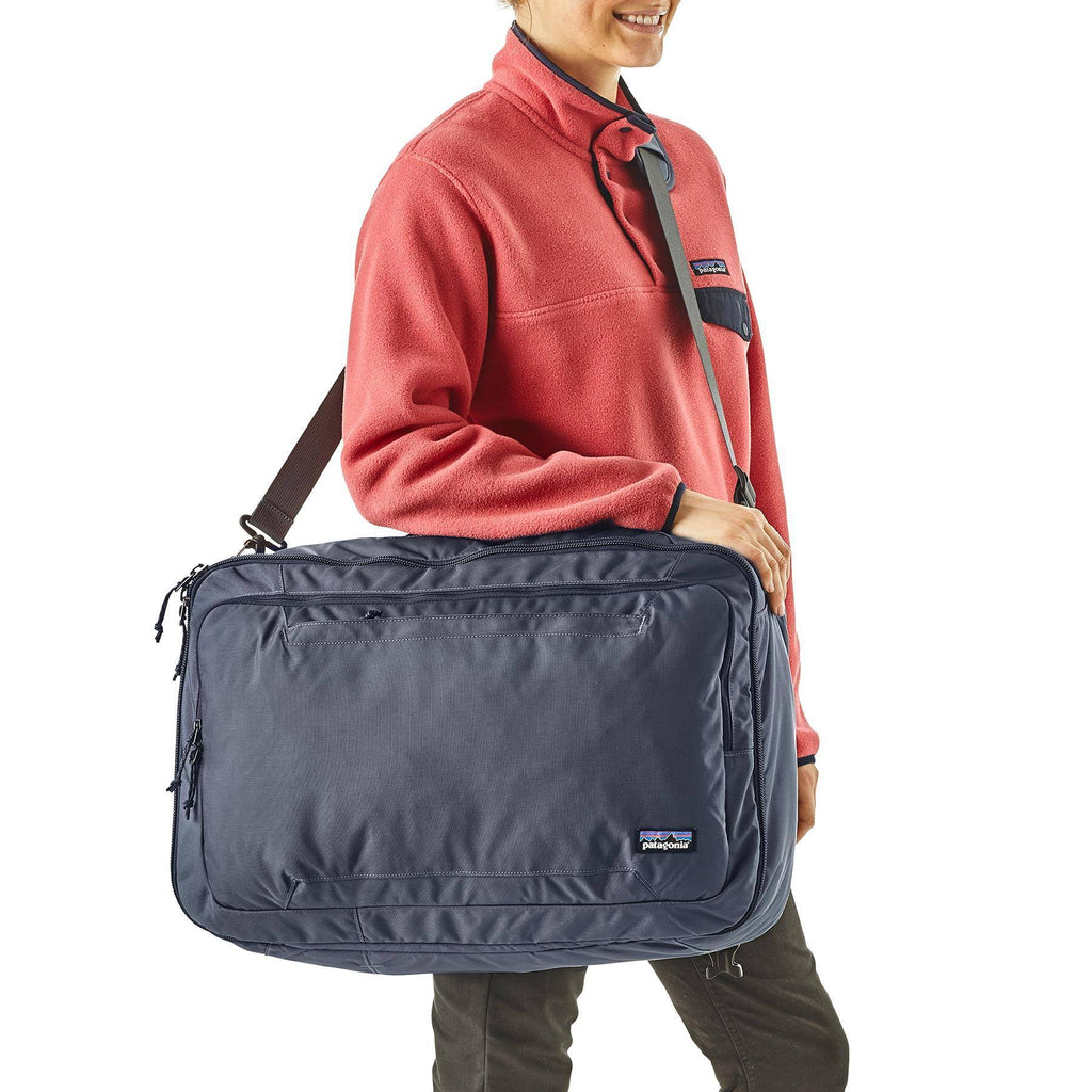 Black 45L Travel Pack D1945