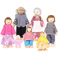 Wooden Dolls Playset Set of 7 People B1117