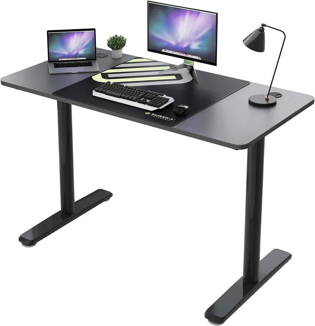 White Desk 47 with Mouse Pad Cable Management L1692