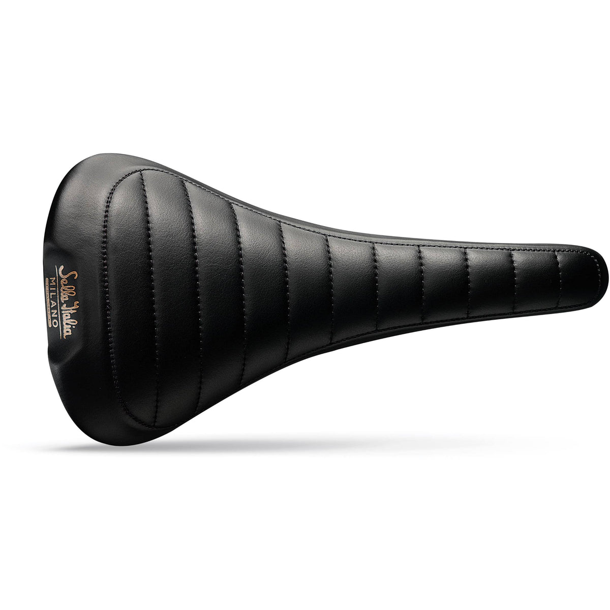 Black Saddle B745