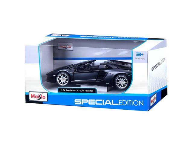 Die Cast Vehicle (1:24 Scale) J8046