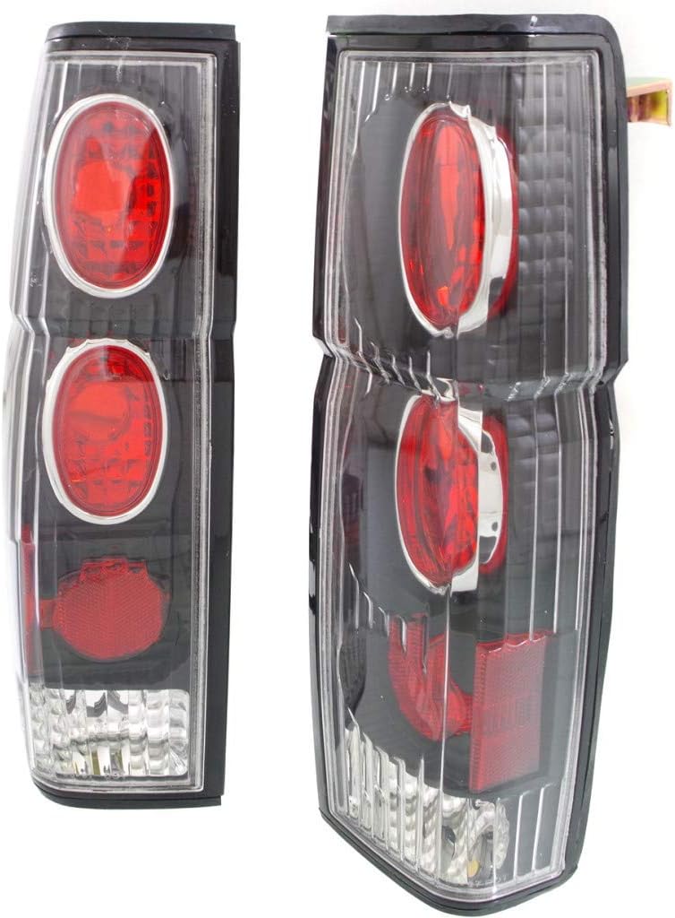 Black Clear Lens Tail Light Assembly for Nissan D21 W449
