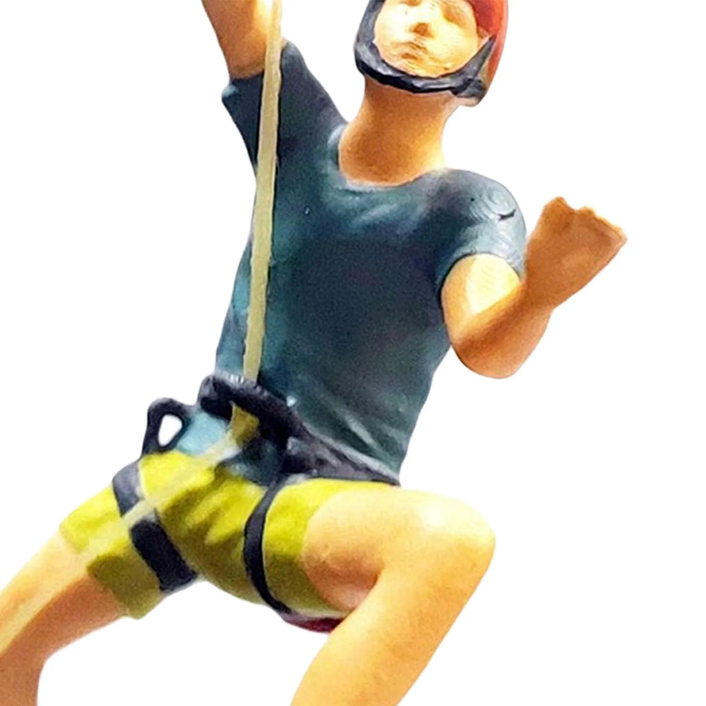 1/64 Scale Resin Miniature People Figures for Dollhouse Y7802