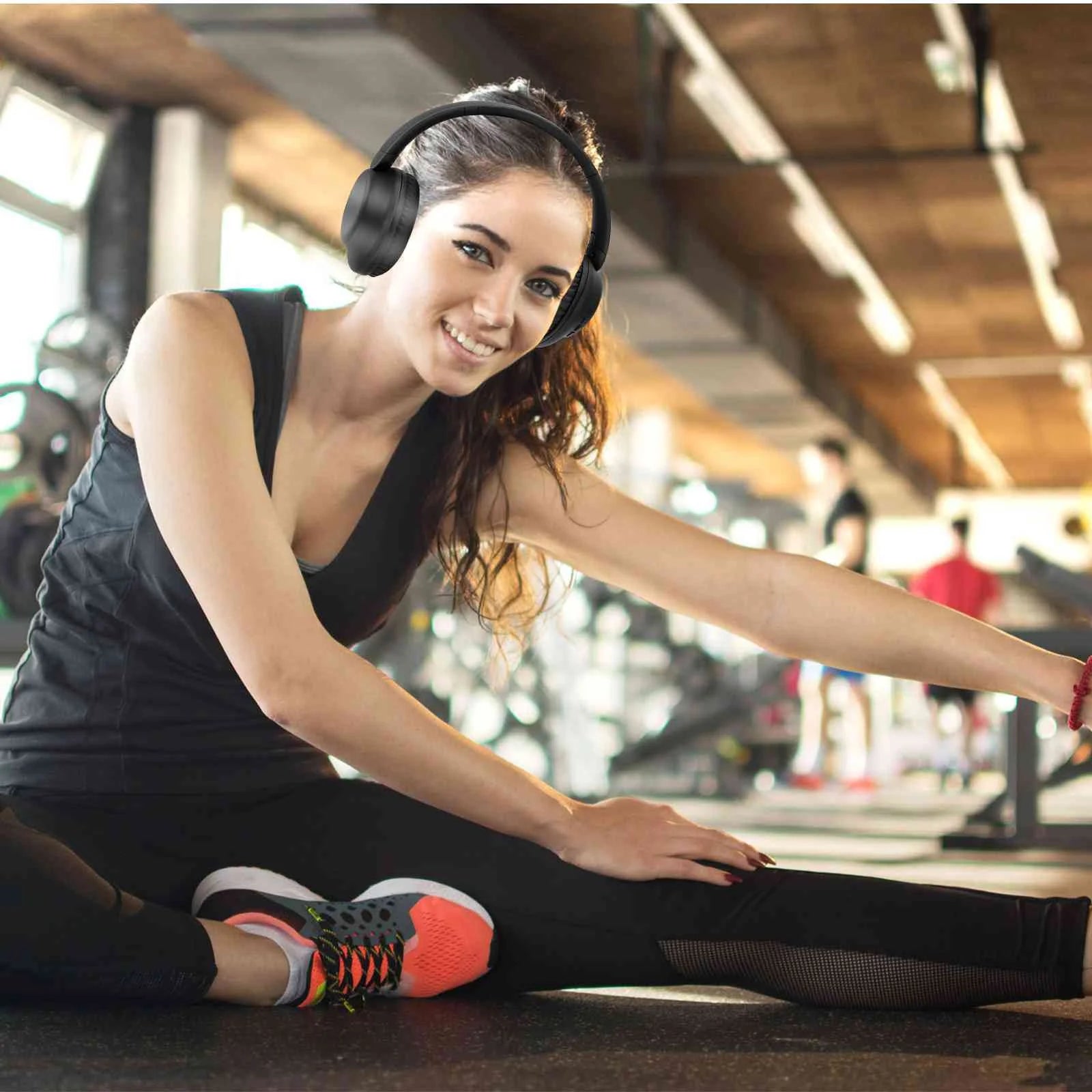 Wireless Bluetooth Over The Ear Headphones with Mic A276313