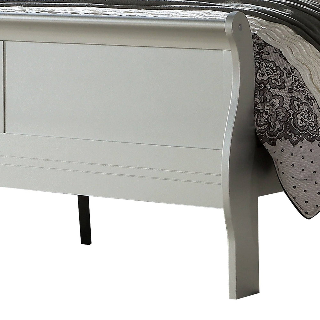 Silver Full Size Bed X38671